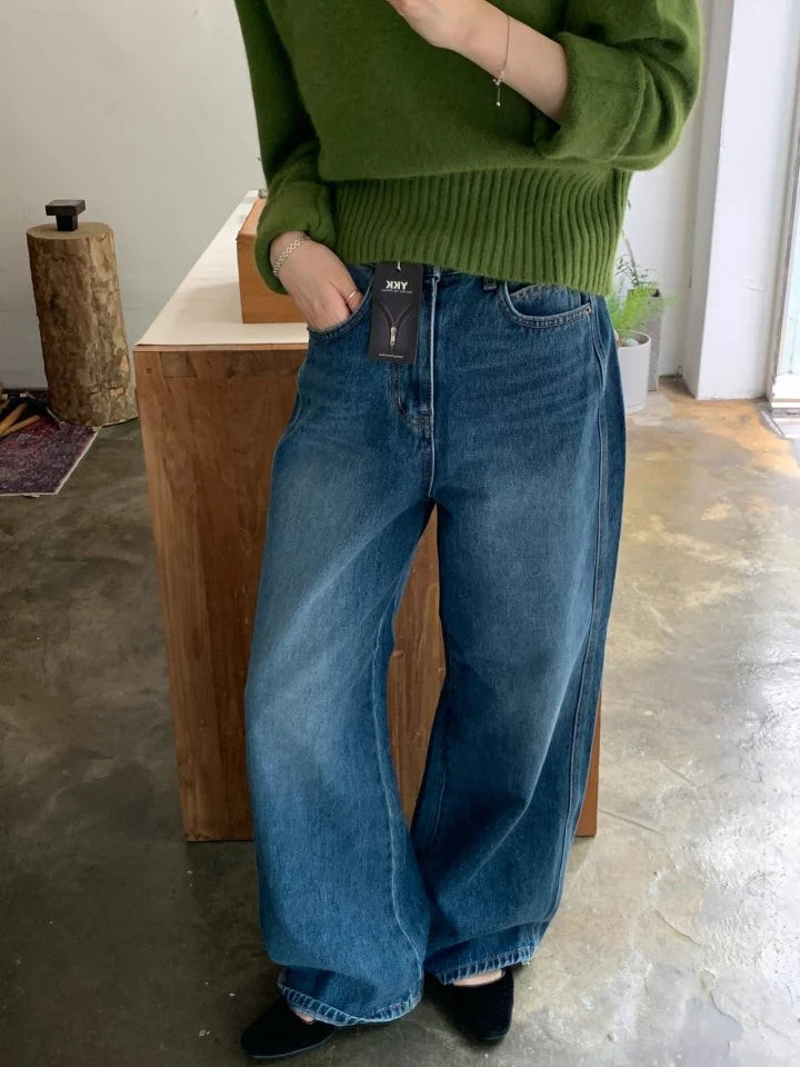 Wide dad jeans