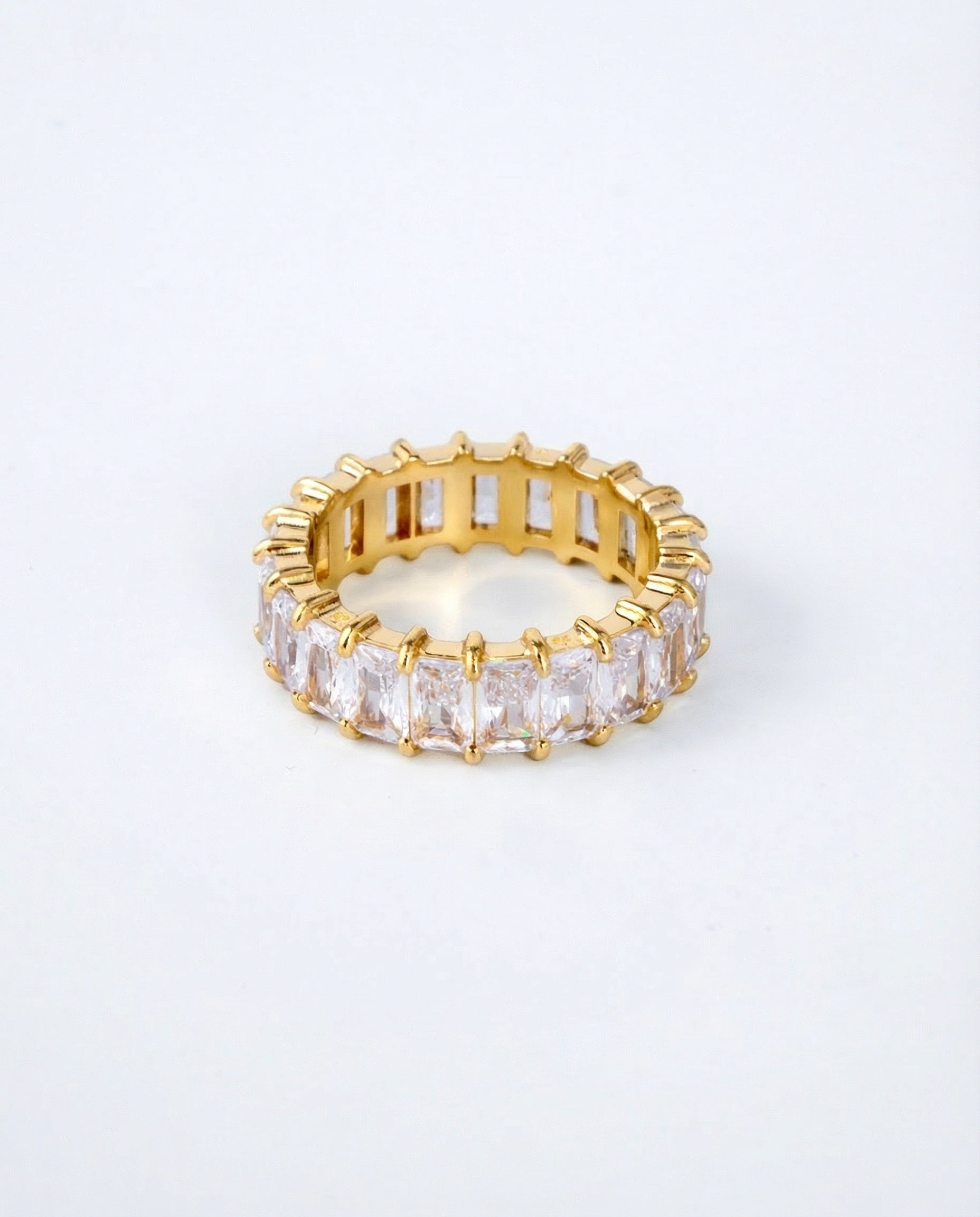 Lux ring