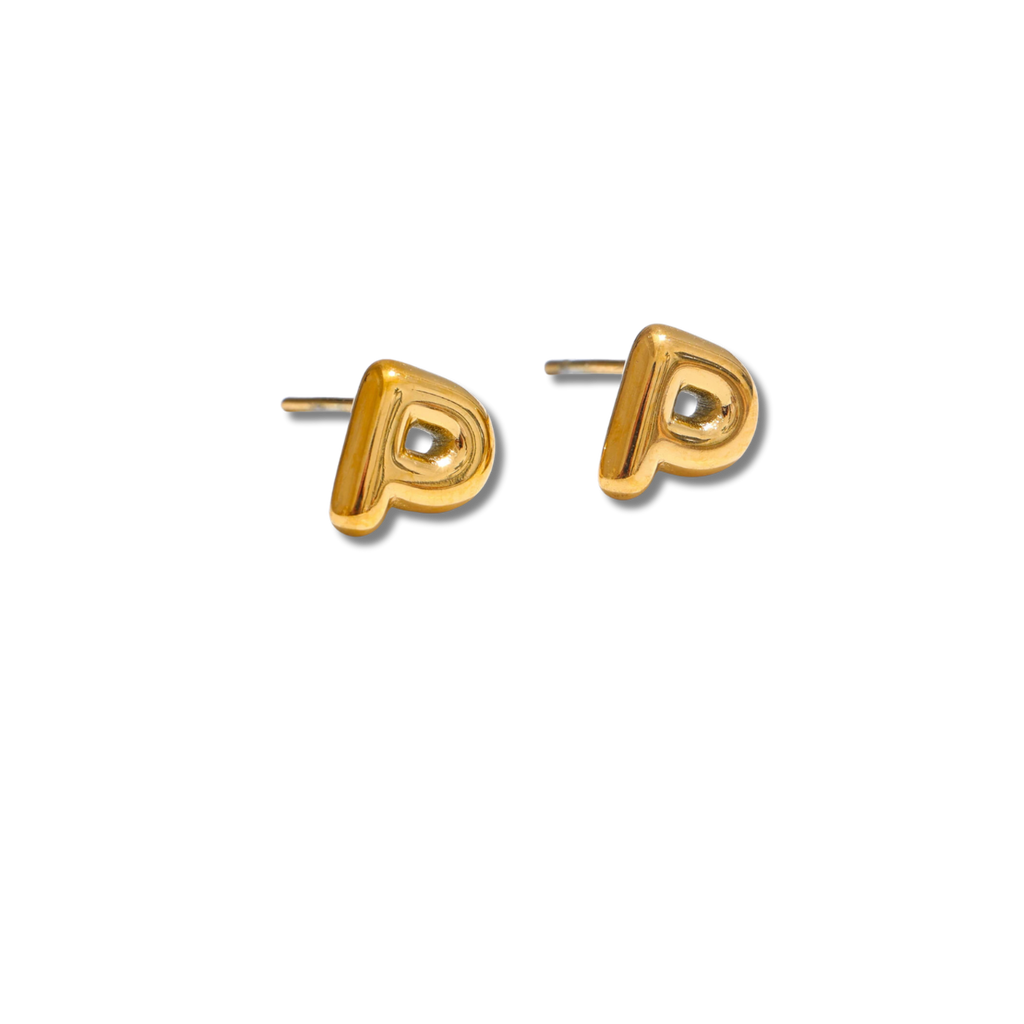 Letter earrings - Opulaire