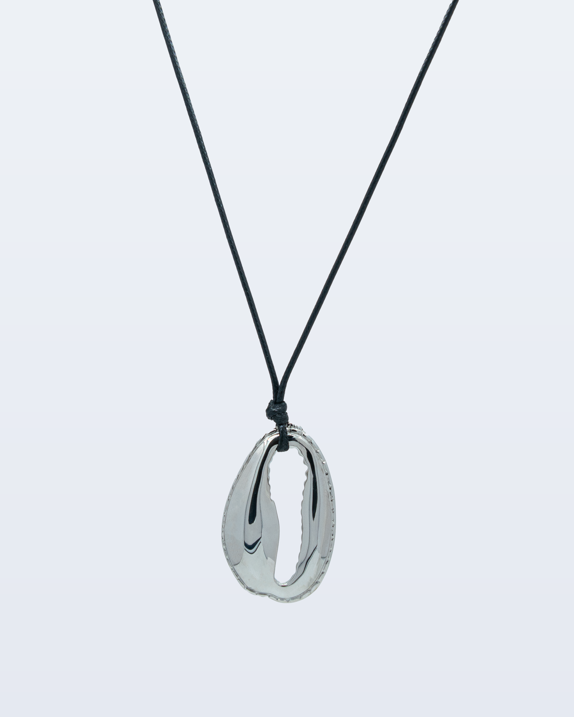 Shelly necklace