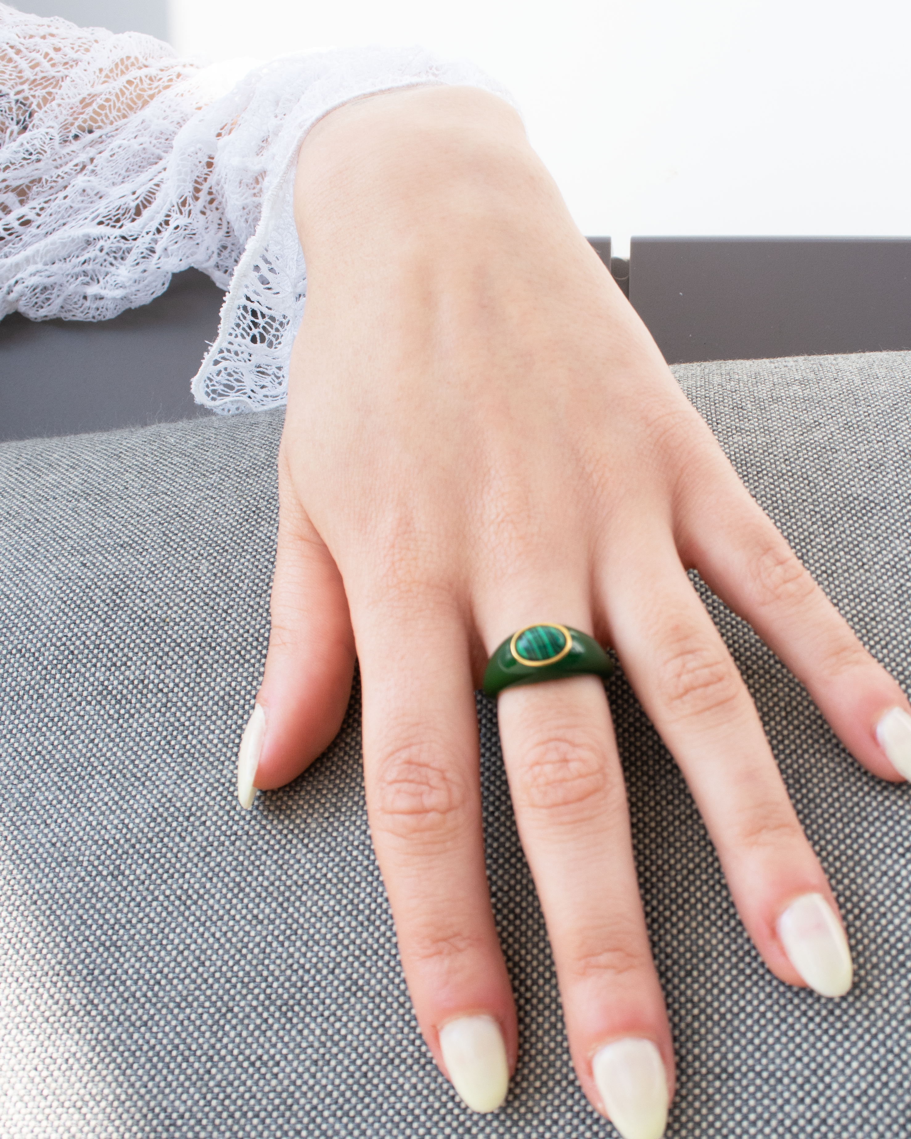 Loua ring