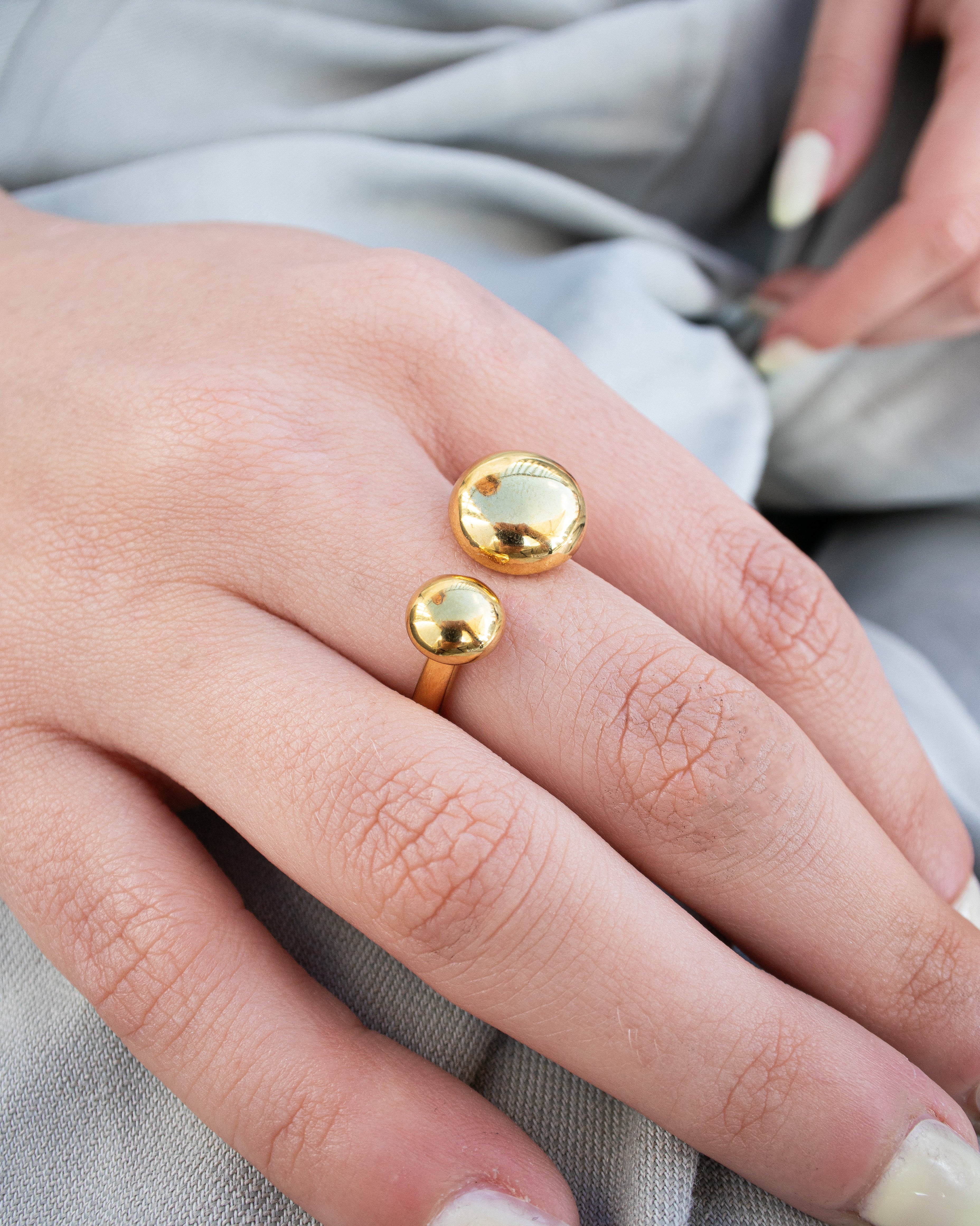 Adela ring
