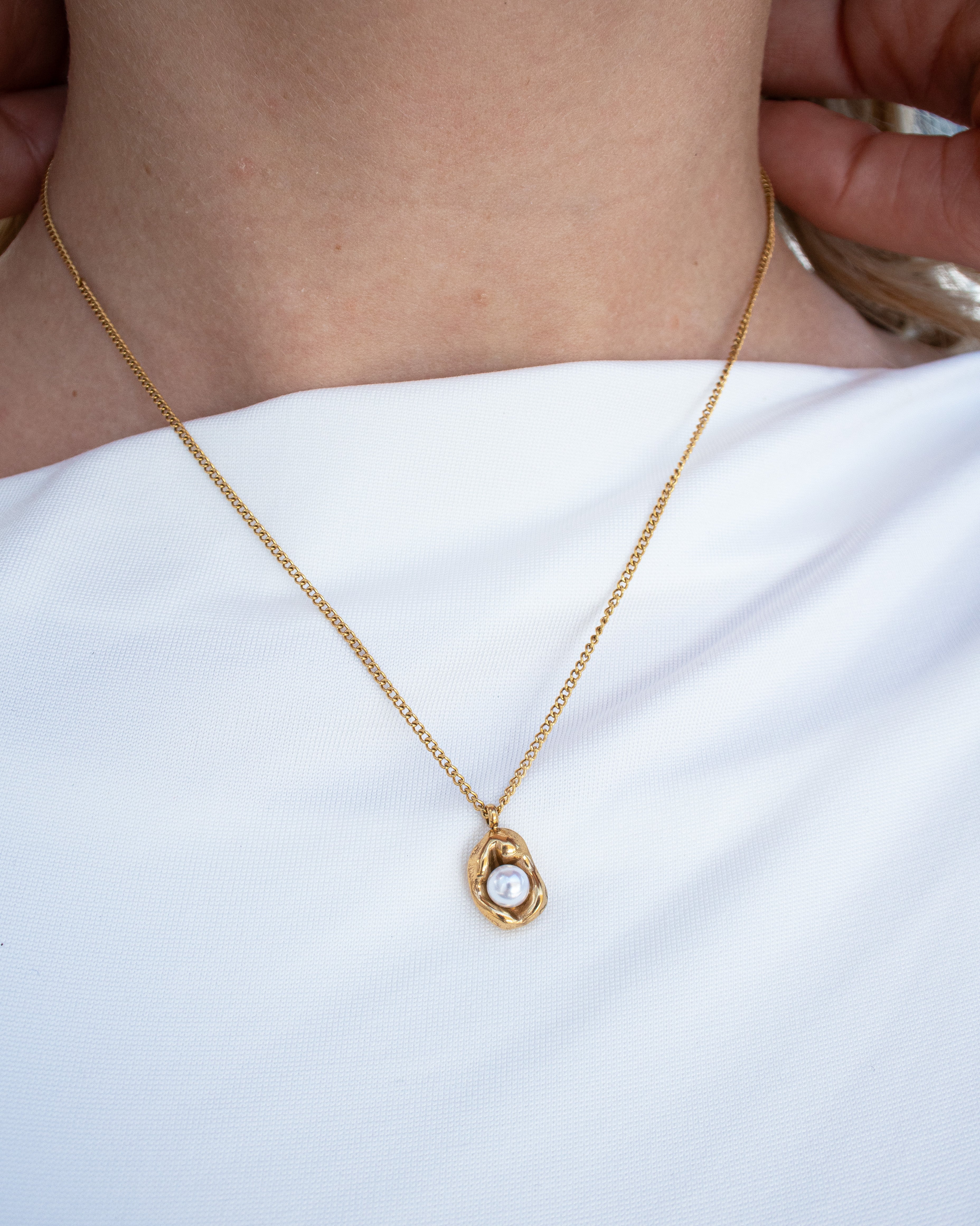 Addae necklace