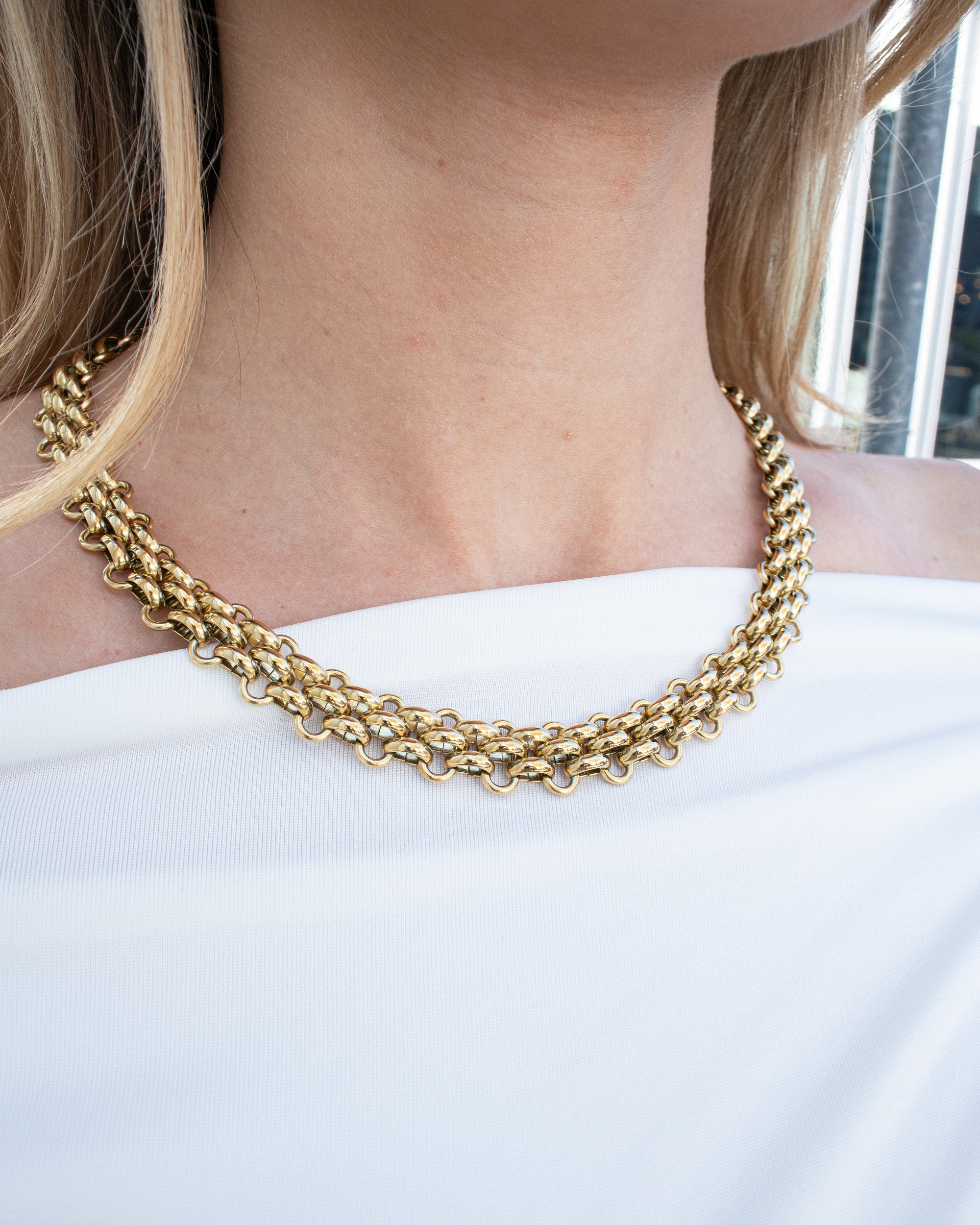 Collier Ruth