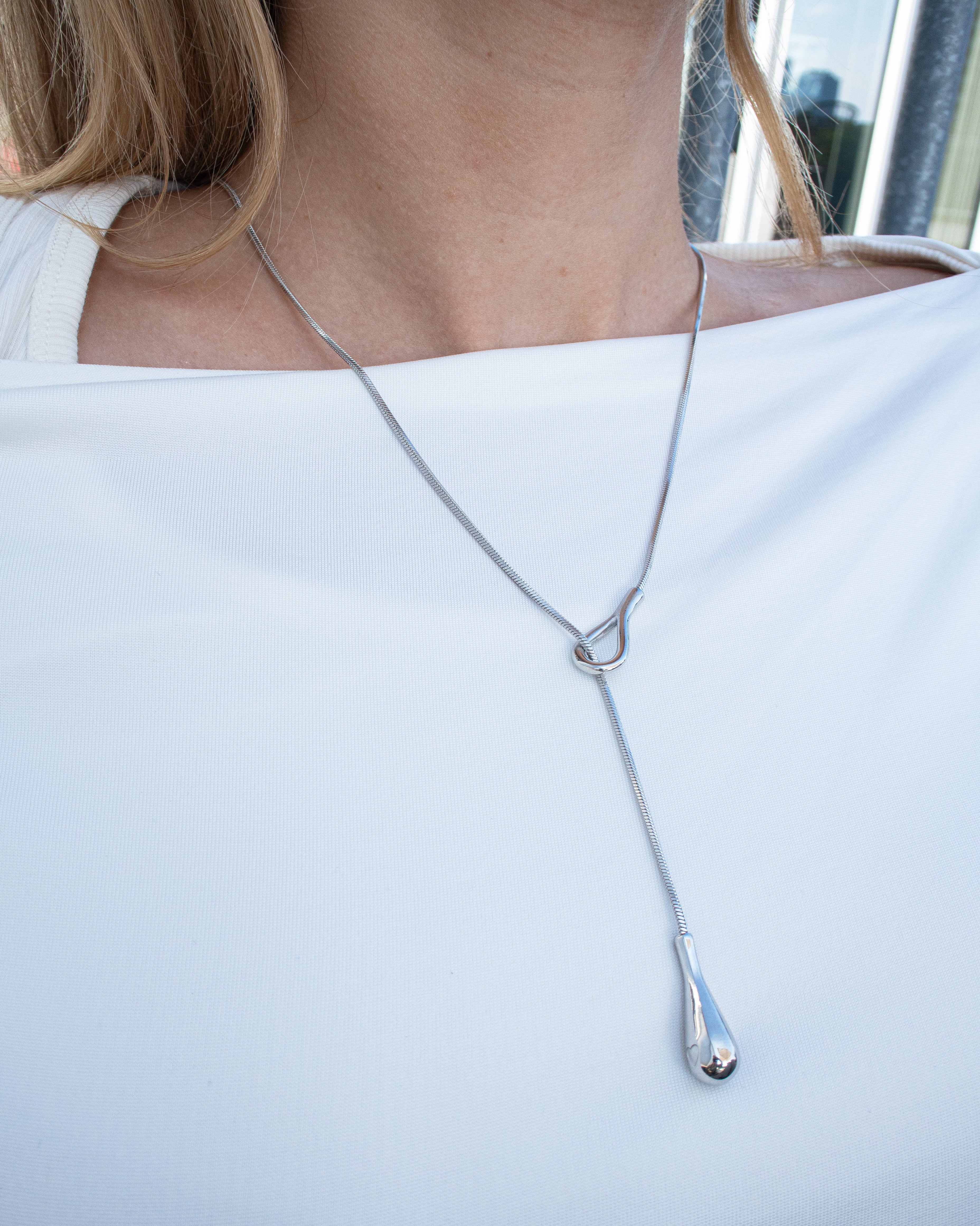 Emy necklace