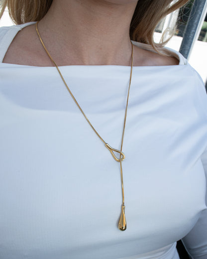 Emy necklace