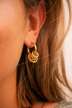 Another round earrings