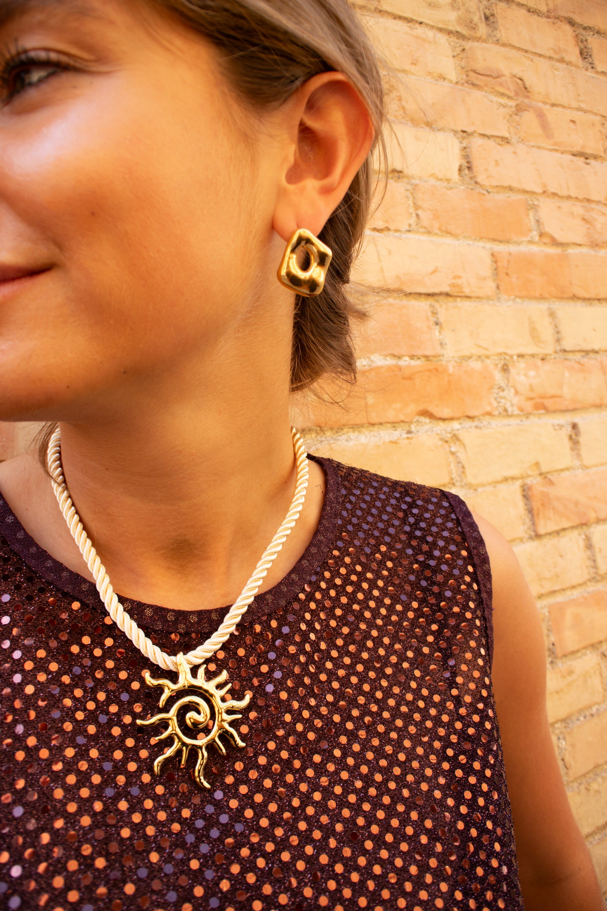 Twirl rope necklace