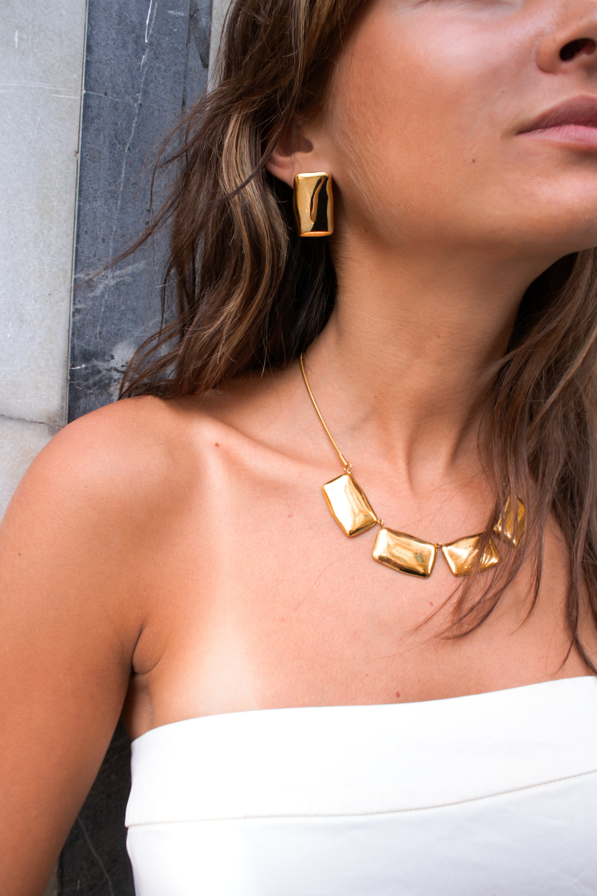 Collier Sarah