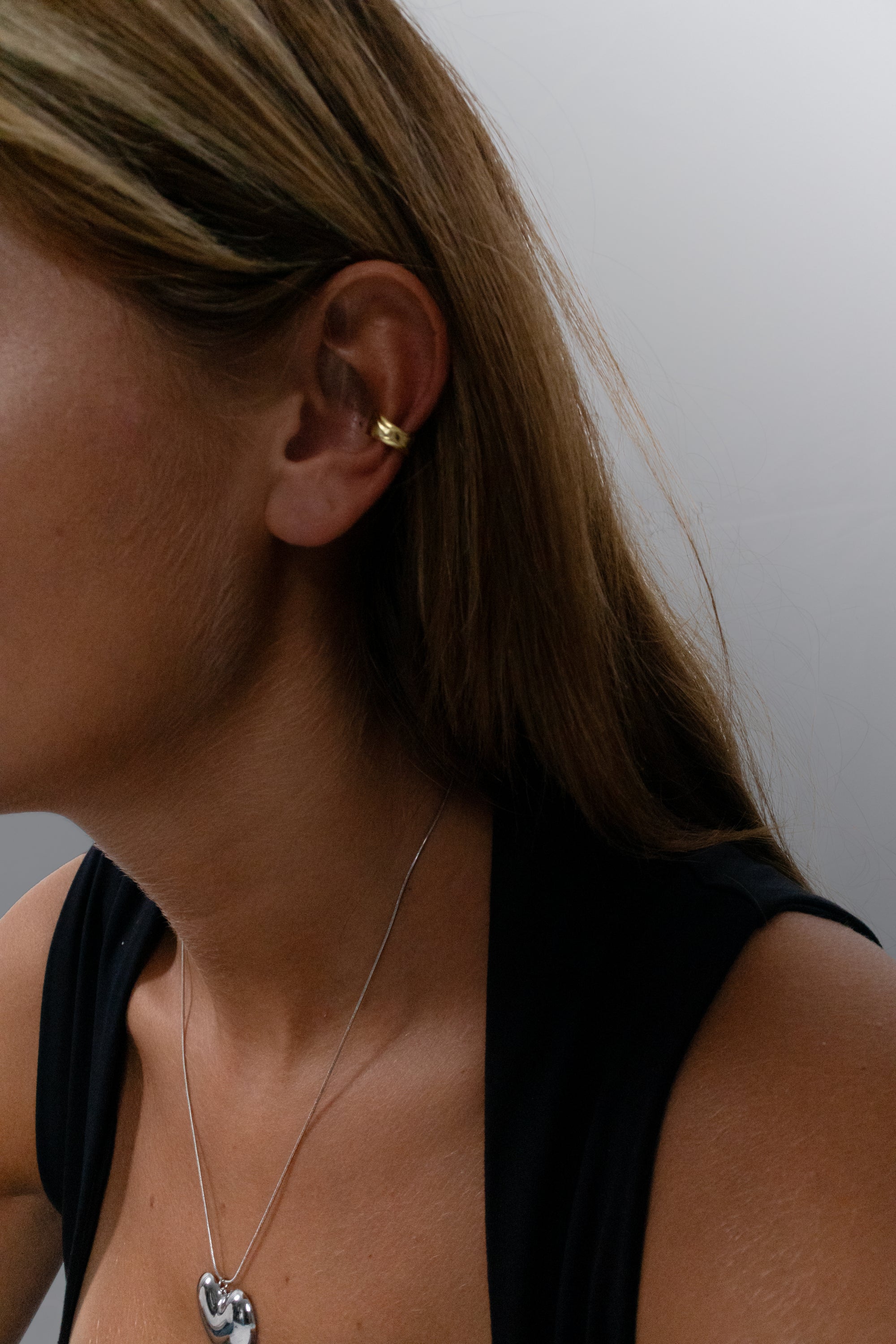 Clip Kim sur la boucle d'oreille