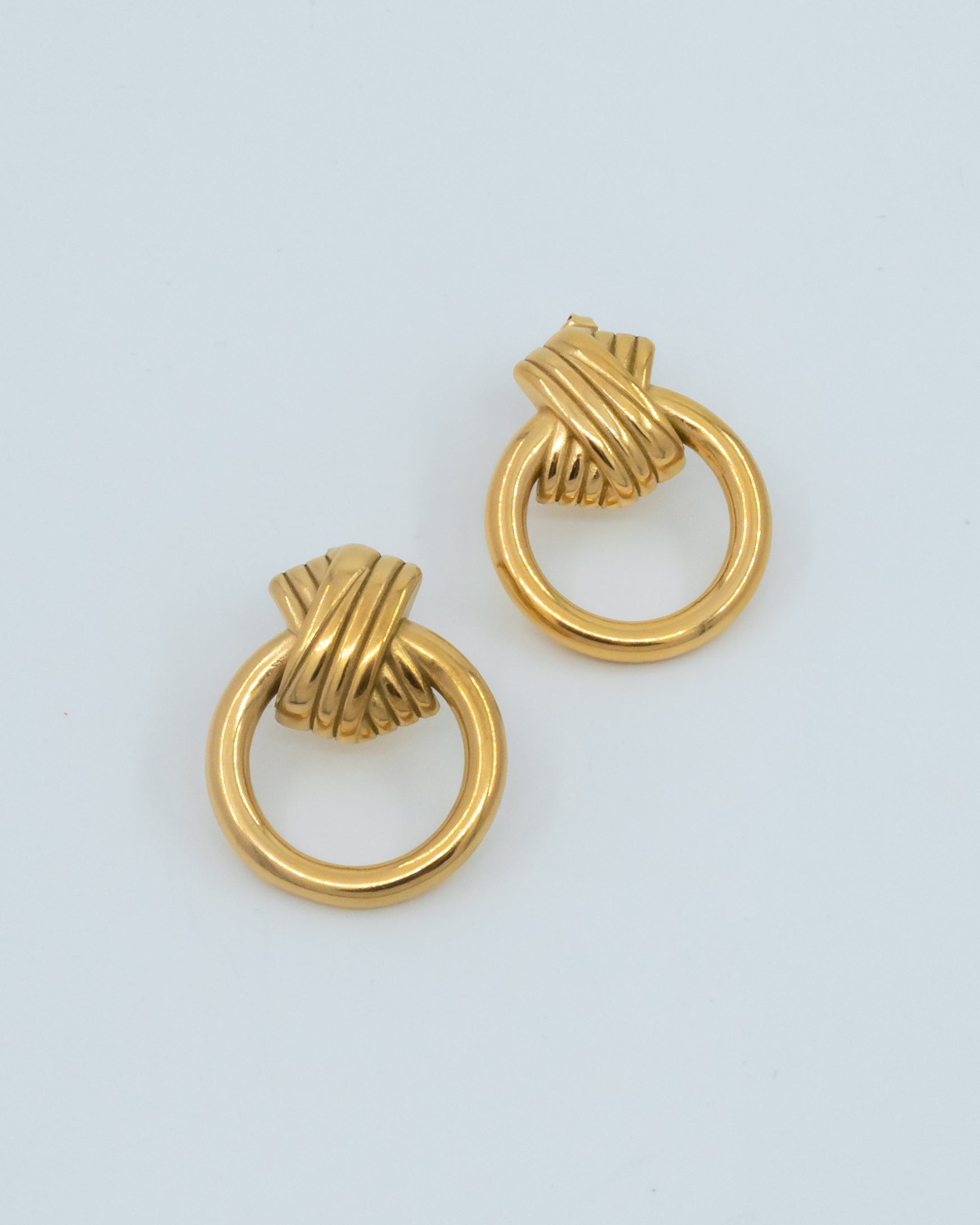 Échantillons de boucles d'oreilles