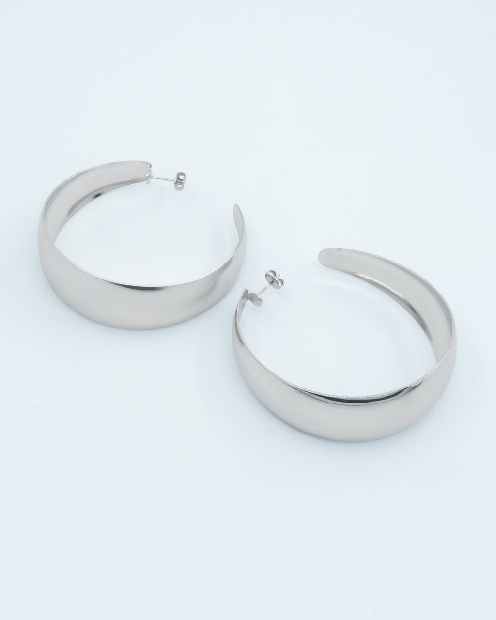 Boucles d'oreilles de gros cerceau