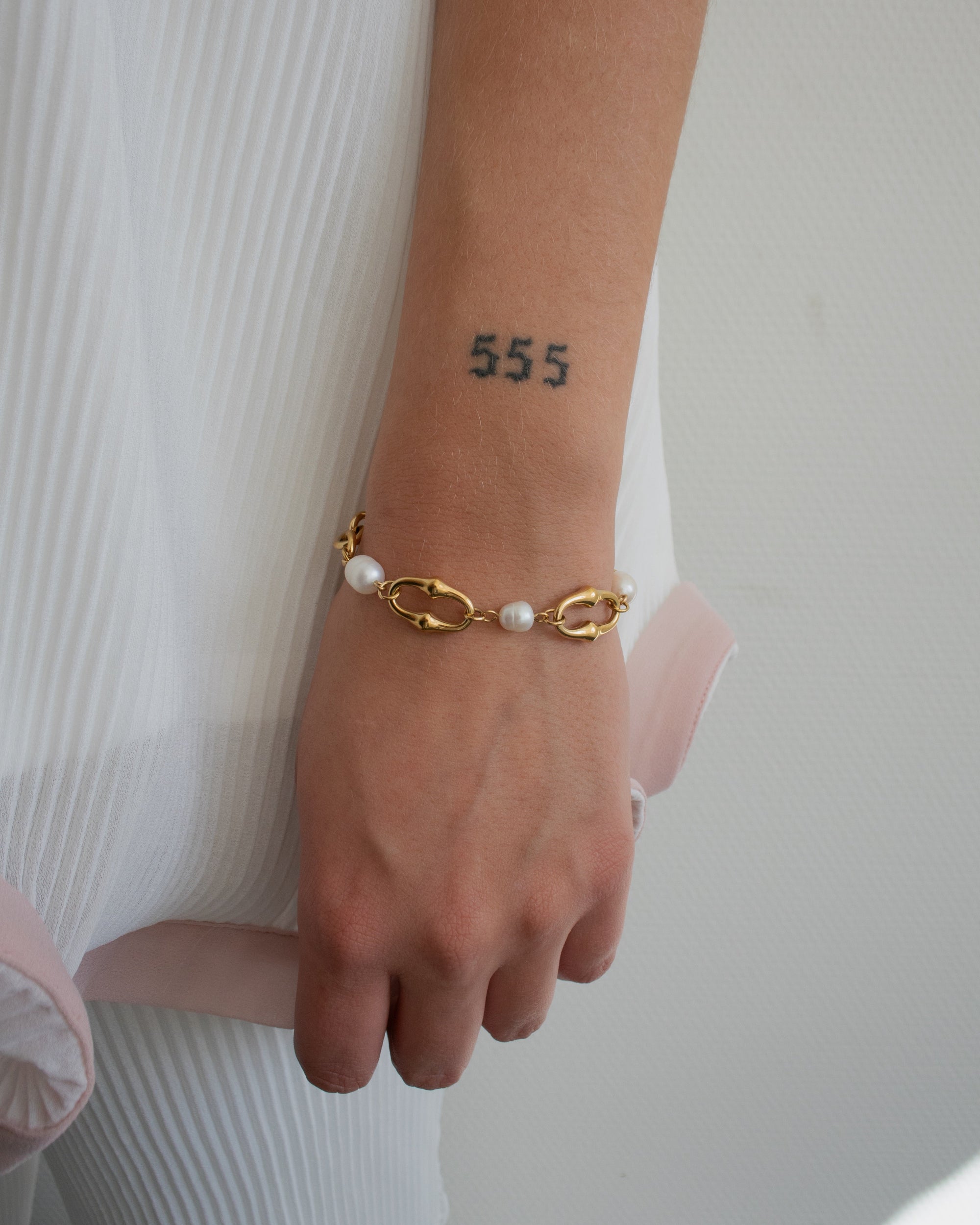 Serri bracelet