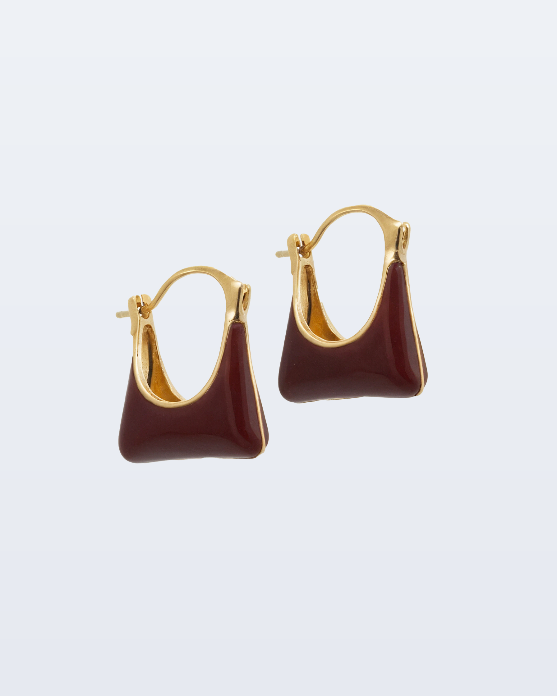 An earrings