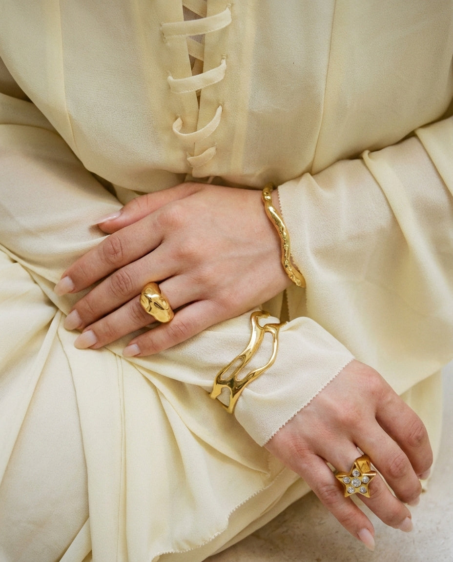 Mills ring