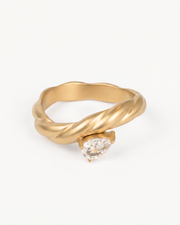 Hoela ring