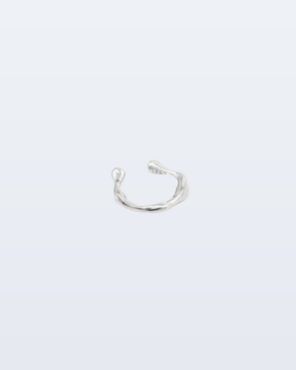 Lucy ear cuff