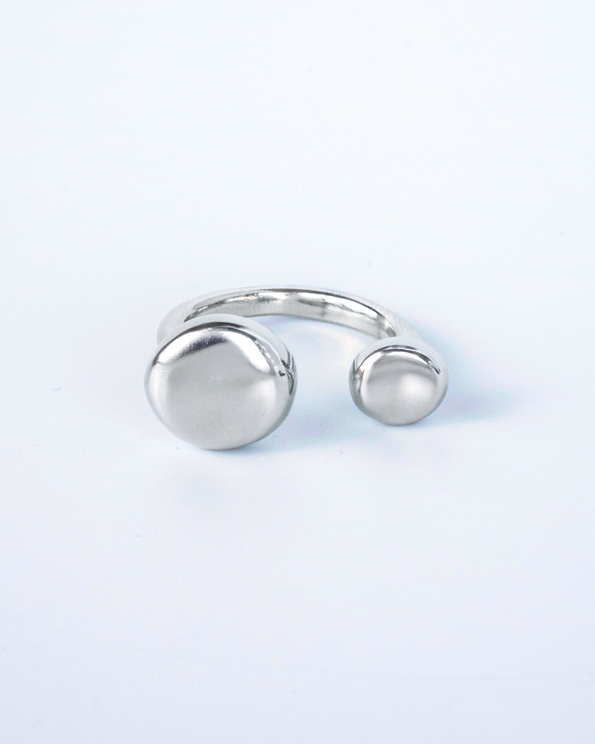 Adela ring
