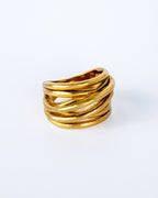 Amadora ring