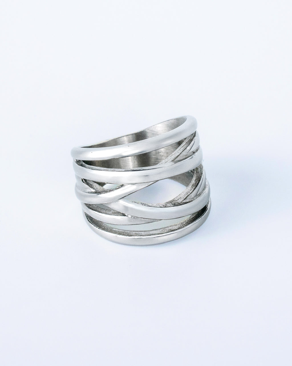 Amadora ring