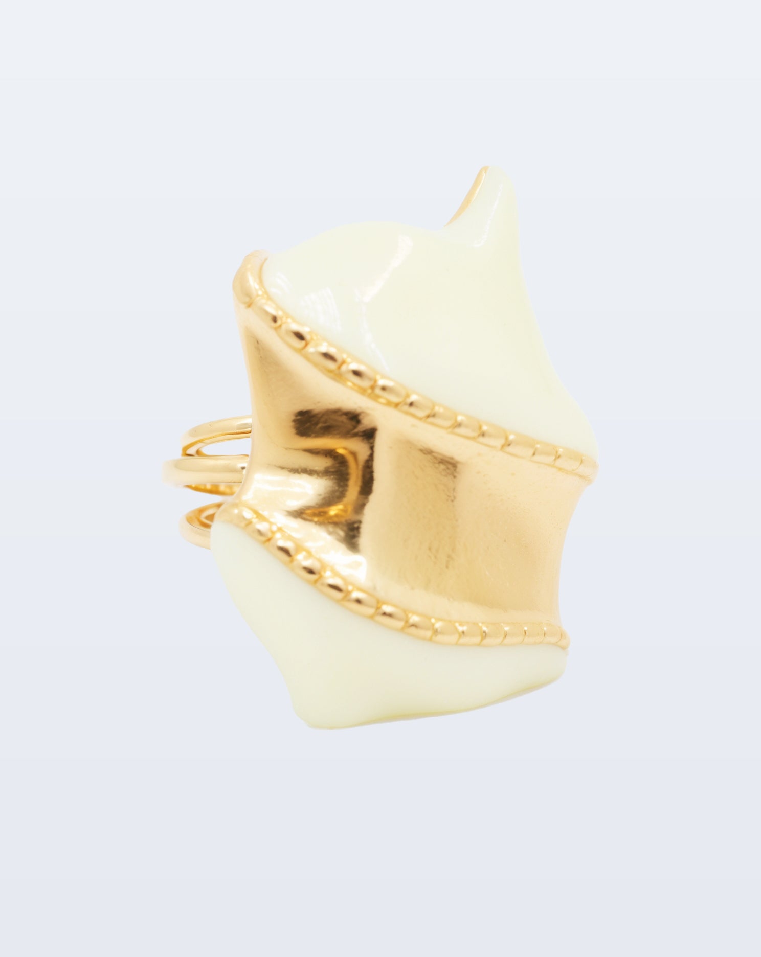 Amara ring