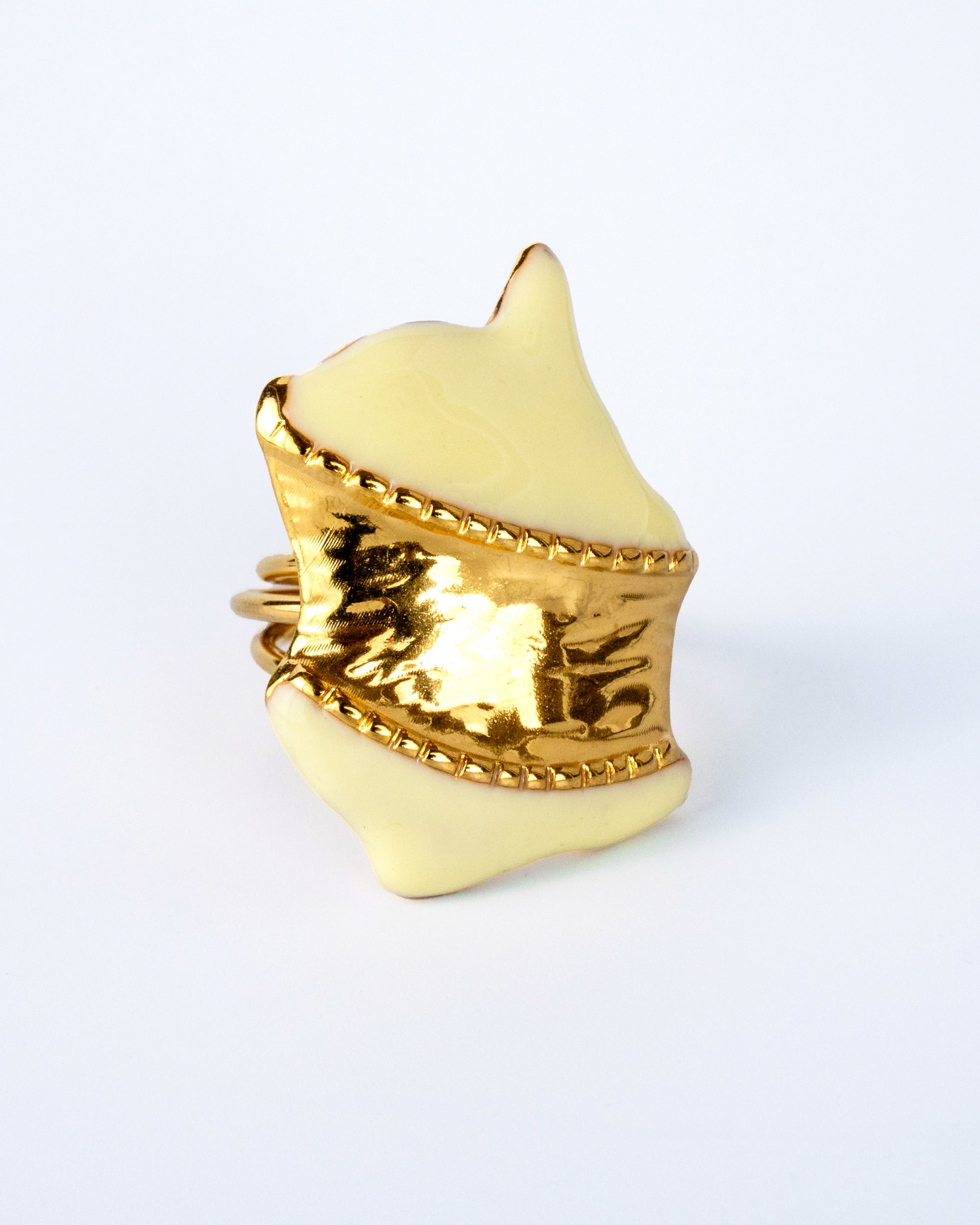 Amara ring