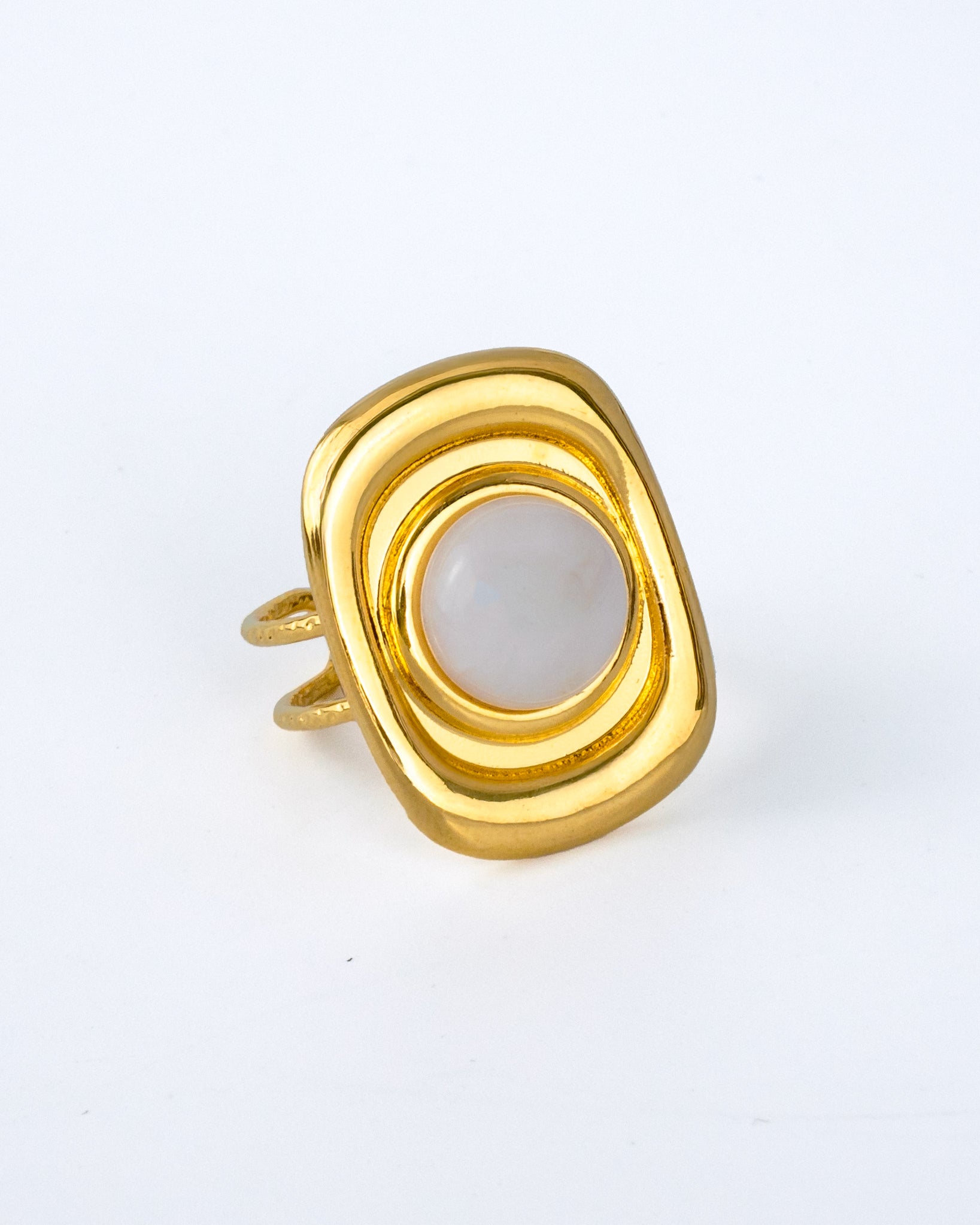 Claudia ring