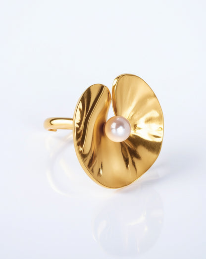 Clover ring