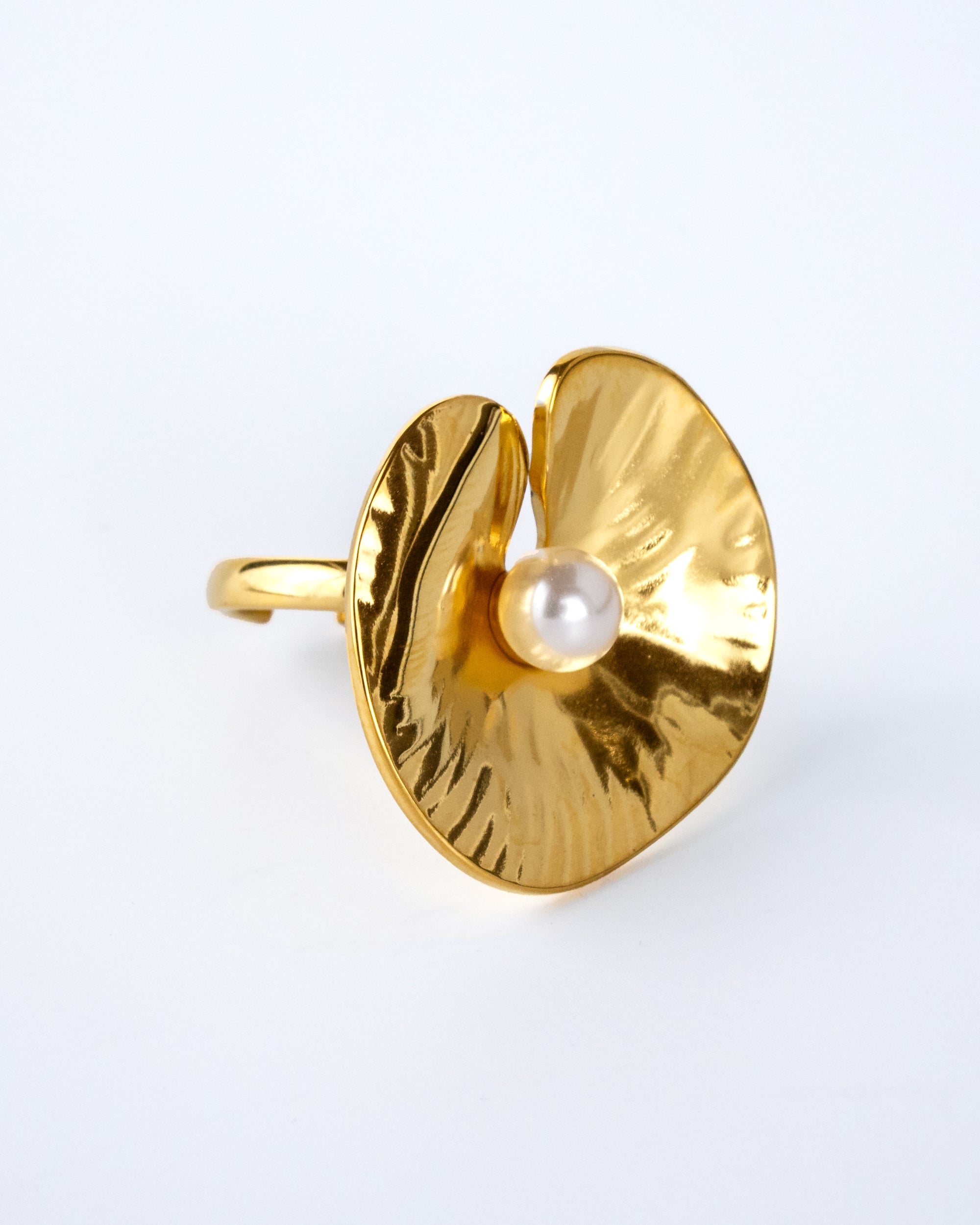 Clover ring