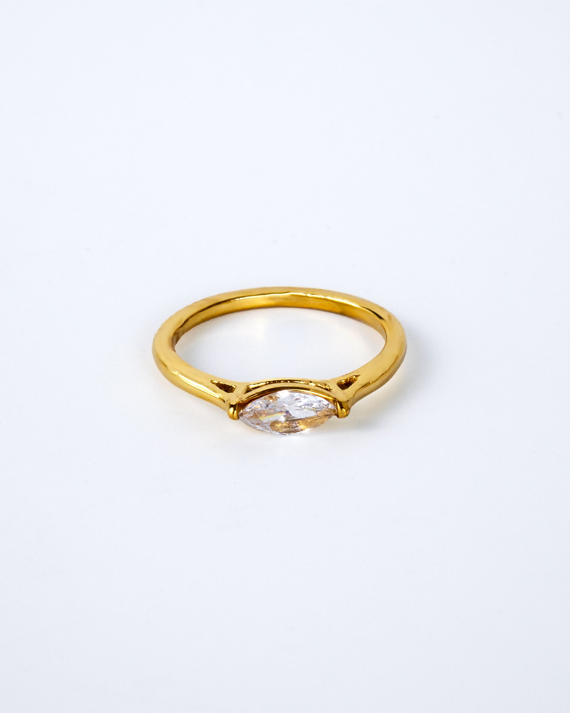 Diana ring