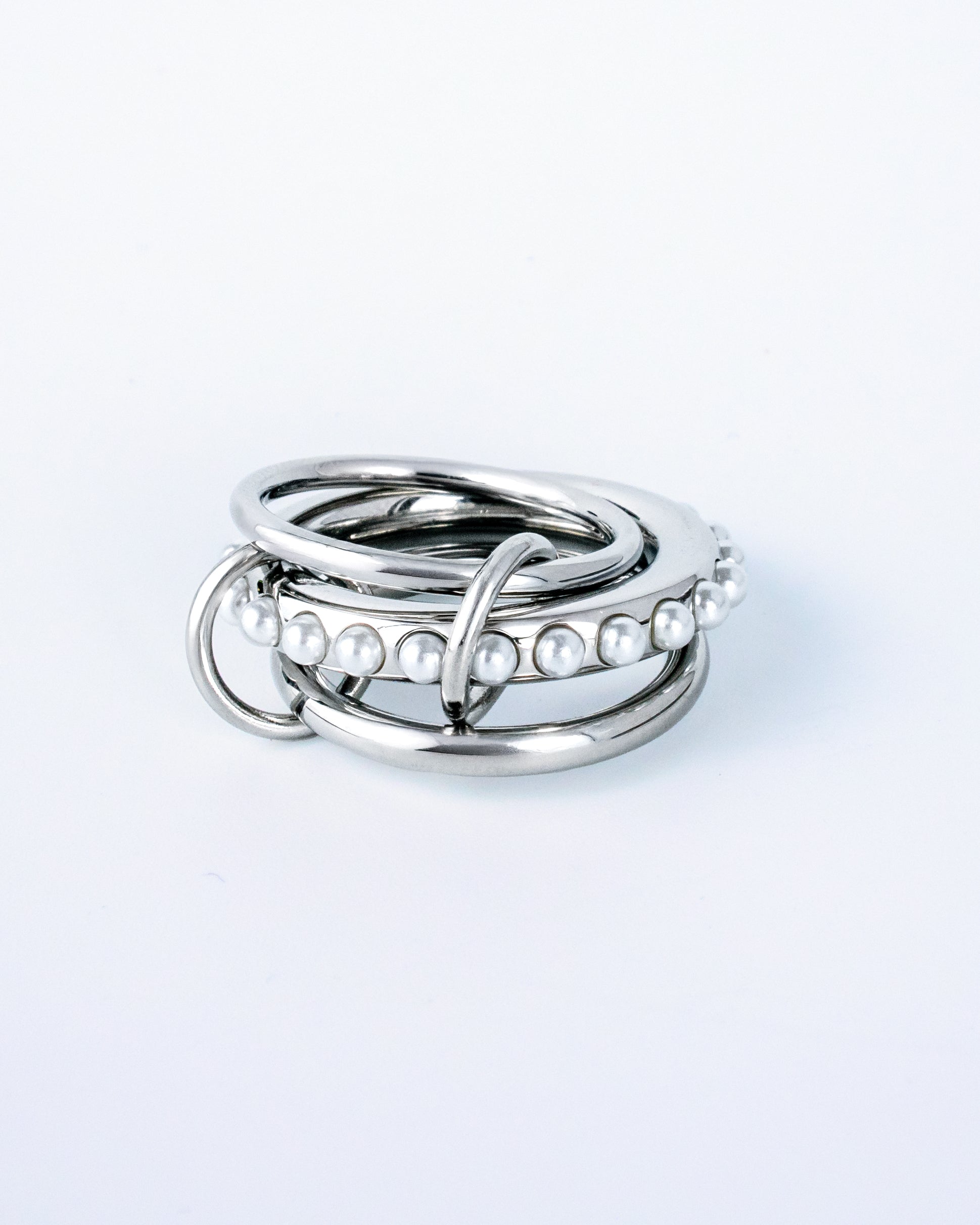 Emilia ring