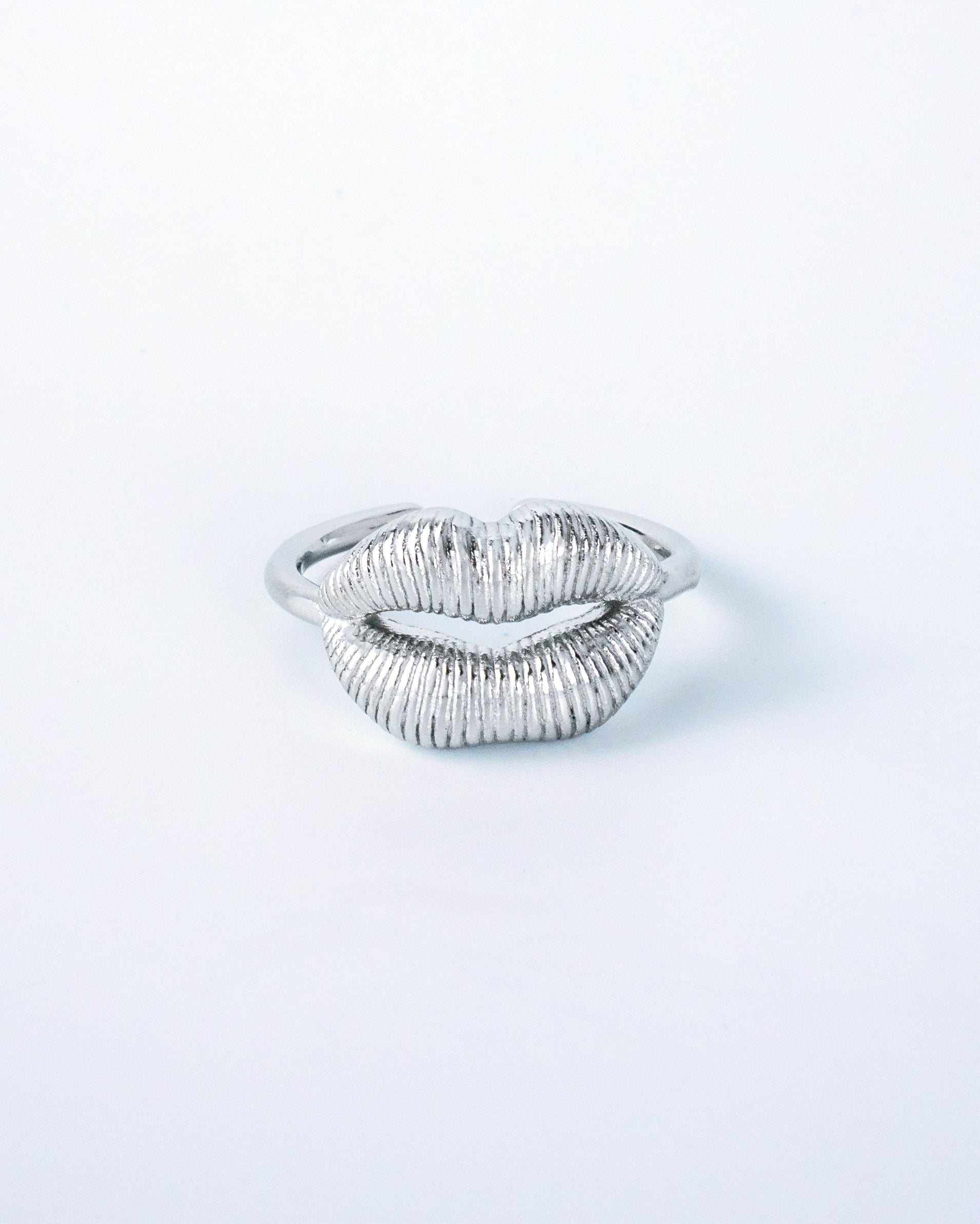 Eyla ring