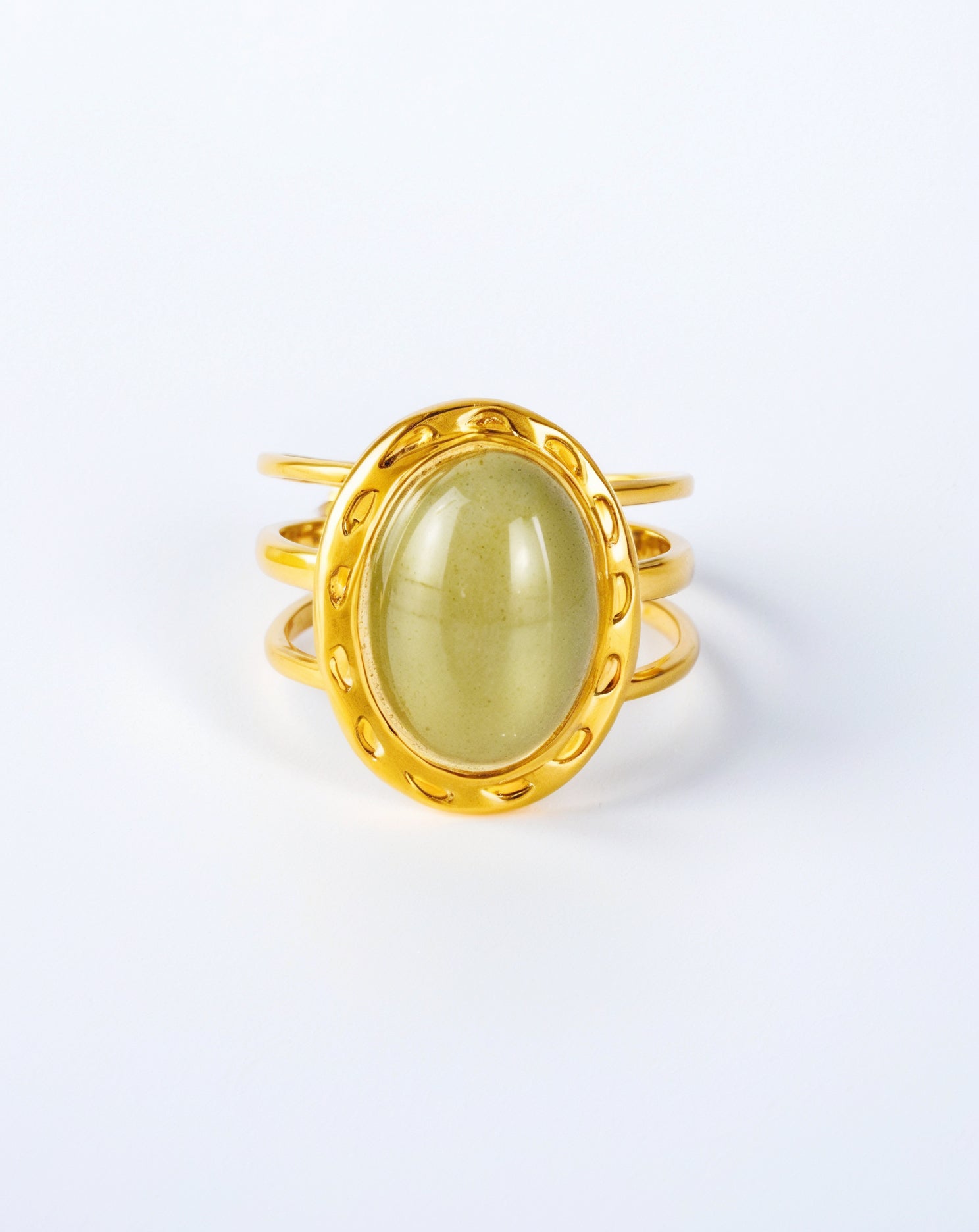 Fiora ring