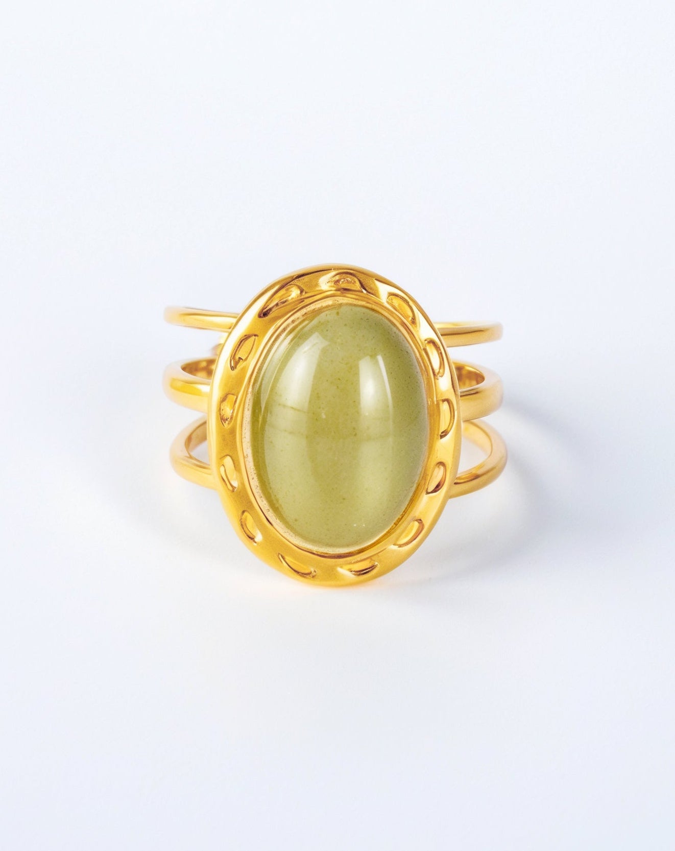 Fiora ring