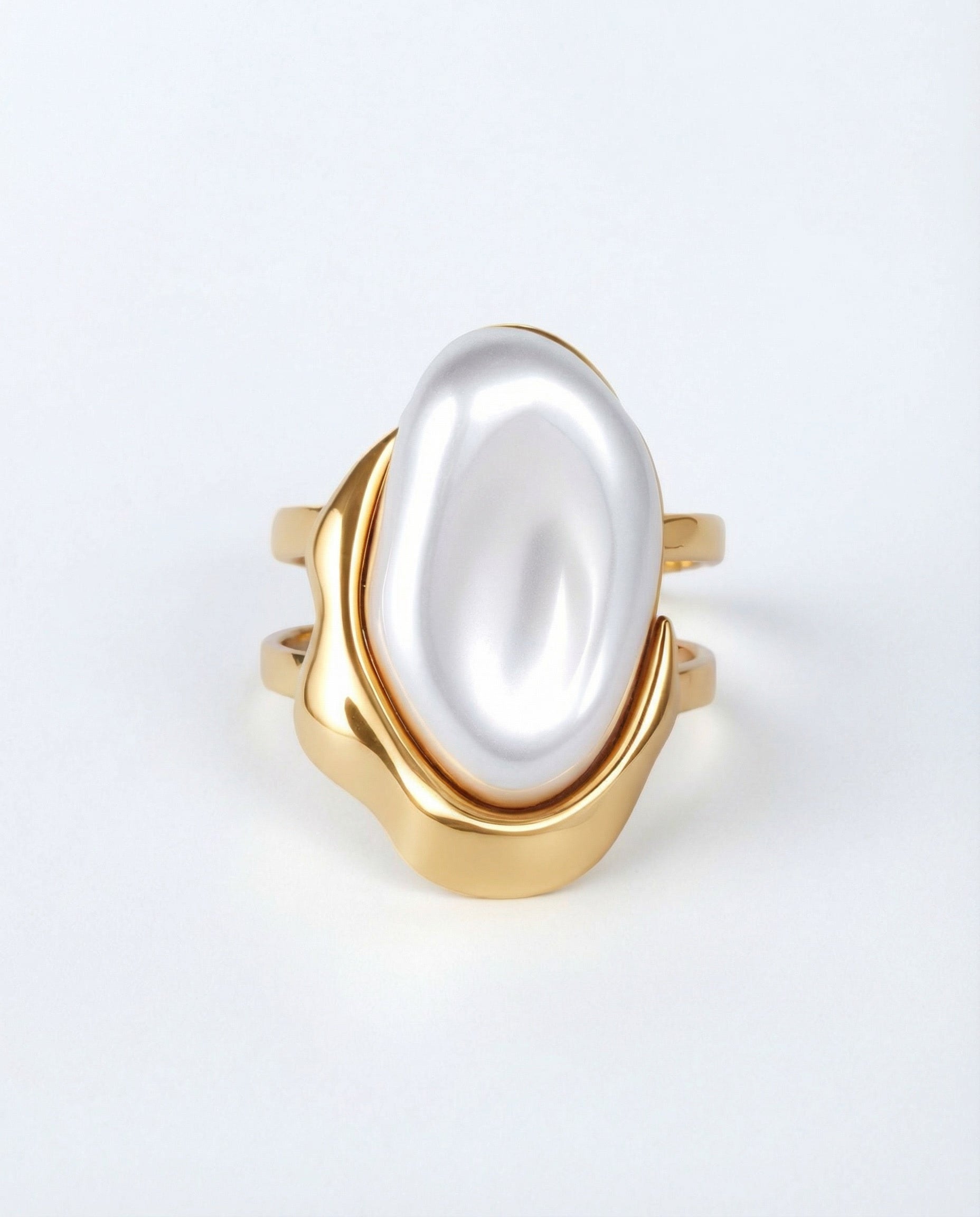 Tyra ring