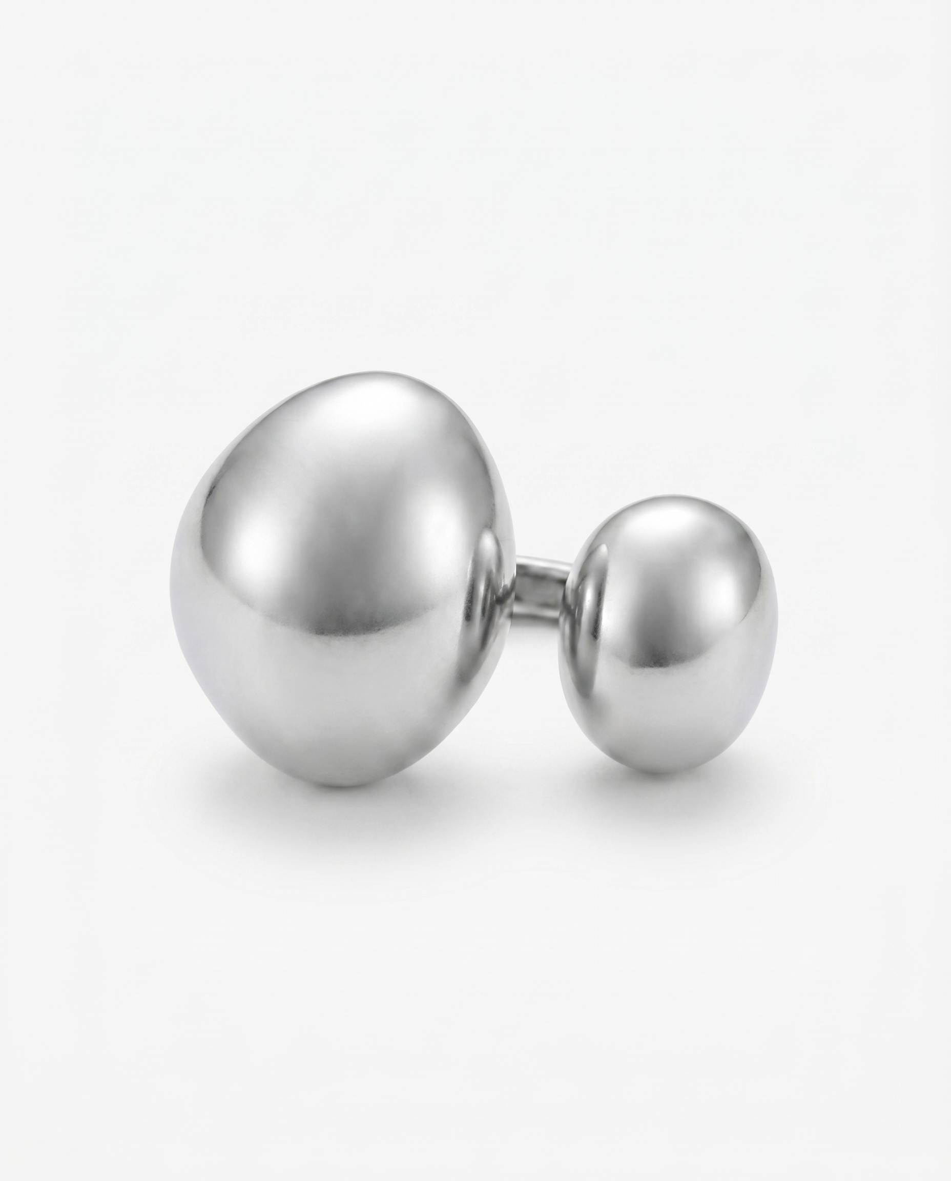 Bossy ring