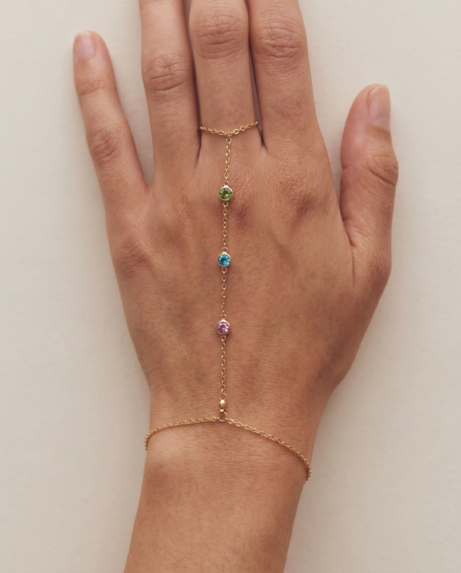 Toye hand chain
