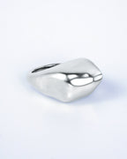 Inaya ring