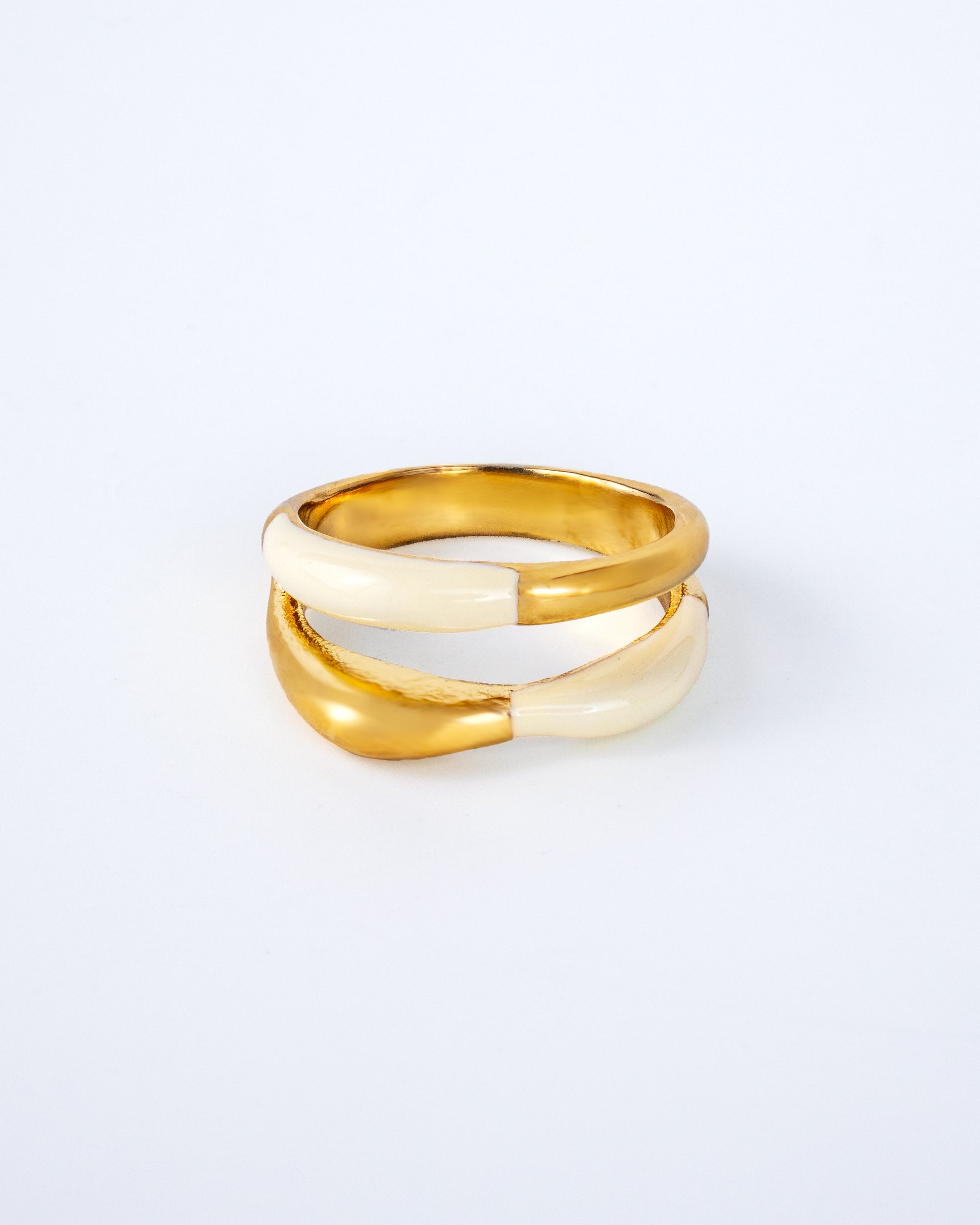 Leona ring