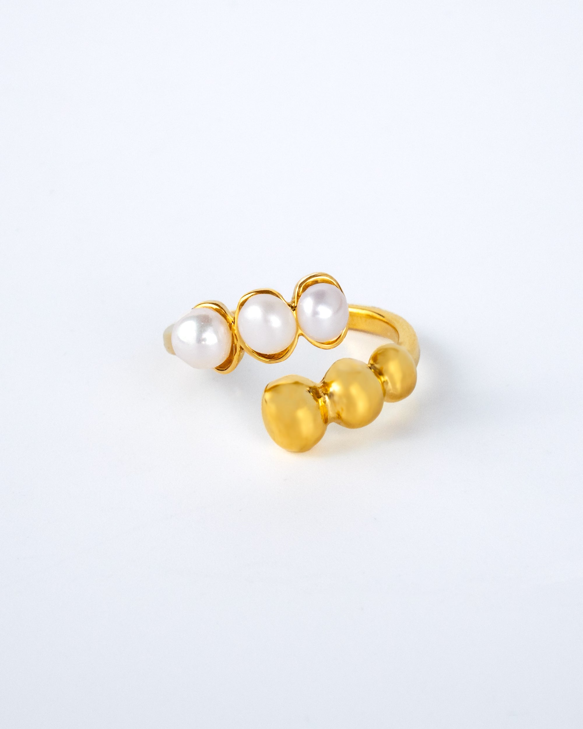 Liviana ring