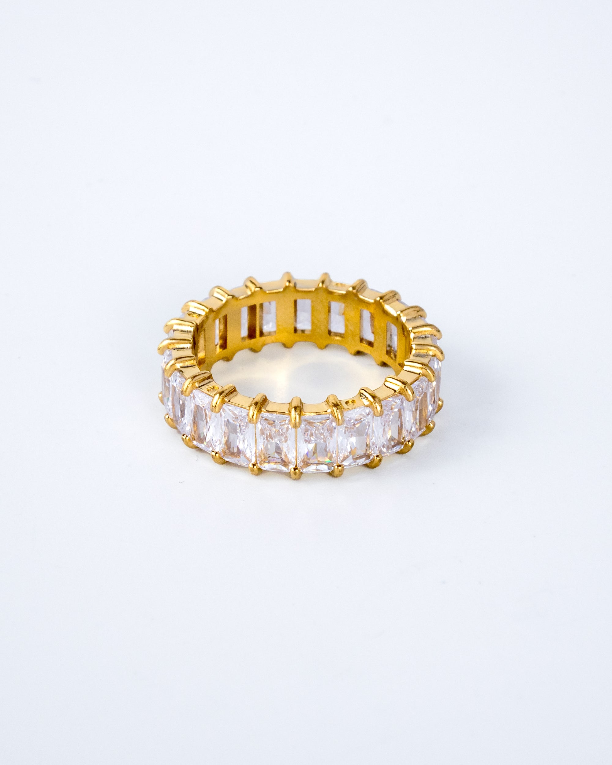 Lux ring