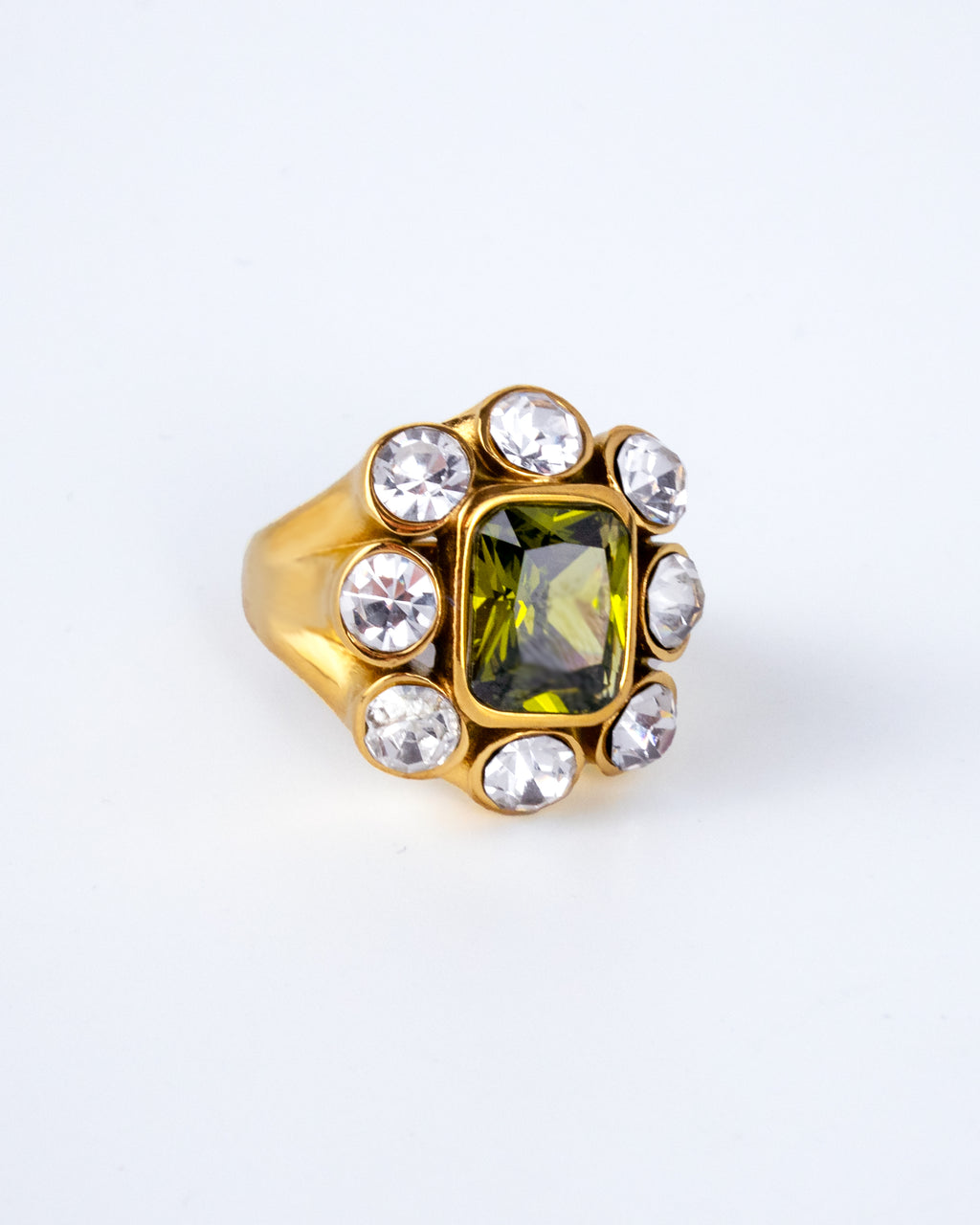Marzo ring