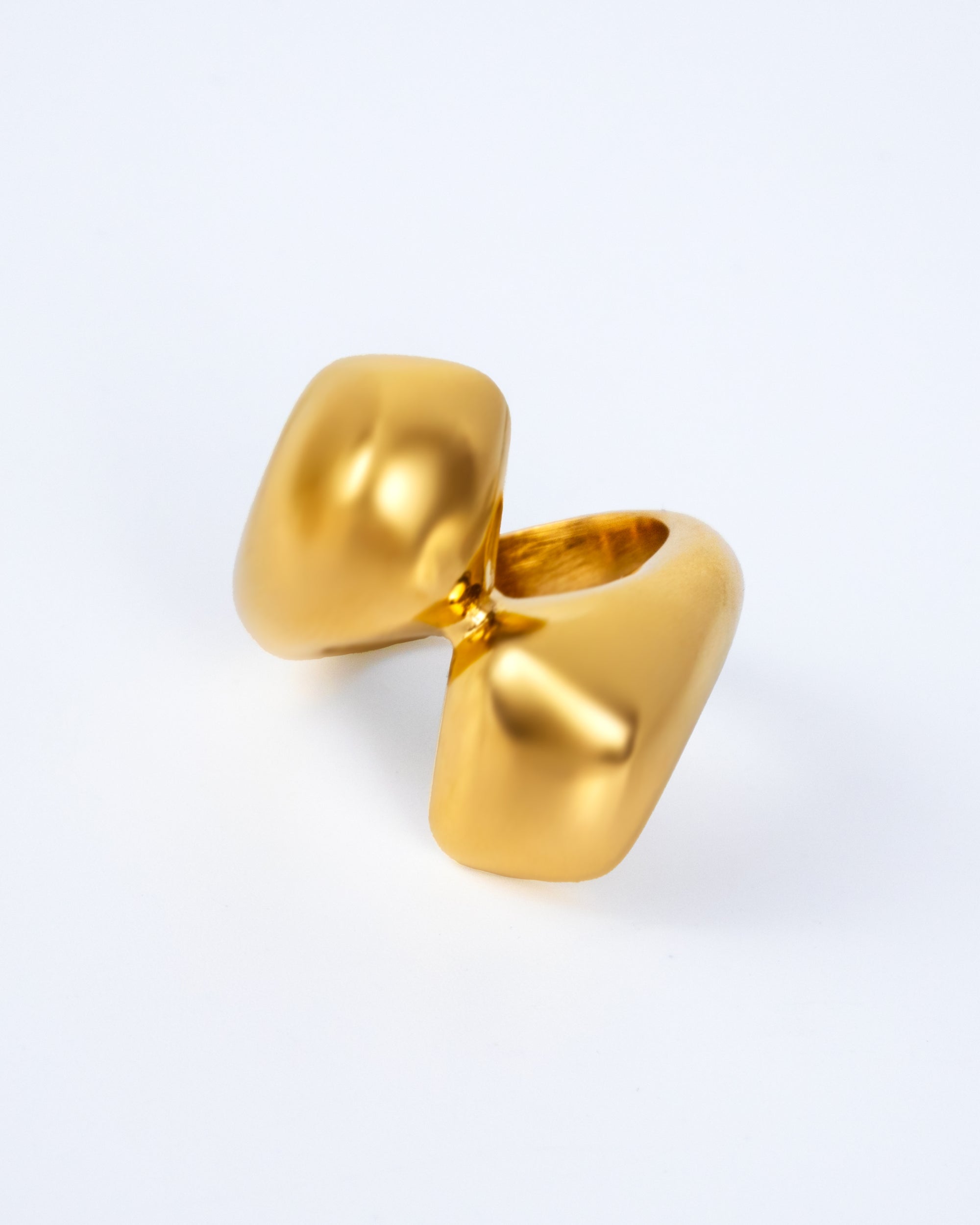Nina ring