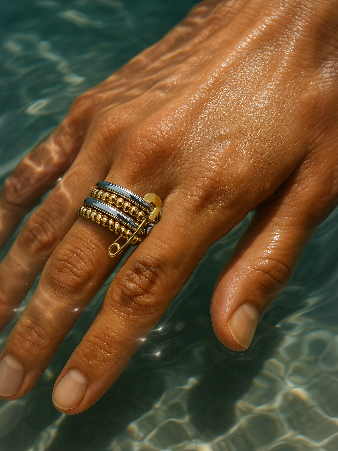 Paperclip nella ring