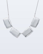 Collier Sarah