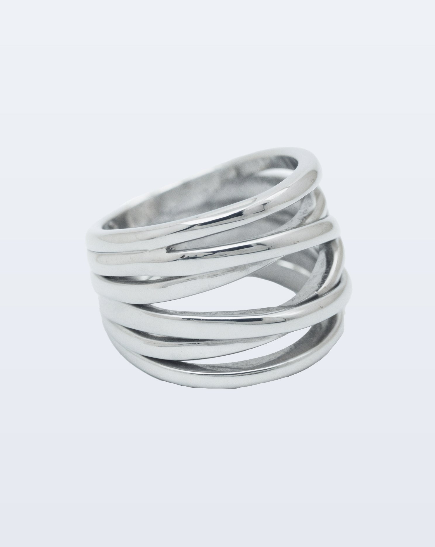 Amadora ring