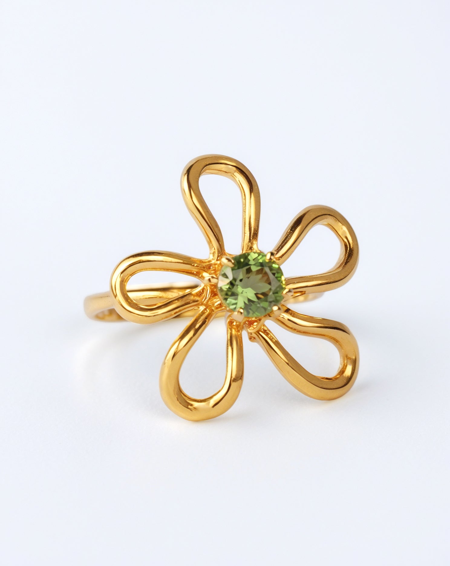 Zestia ring